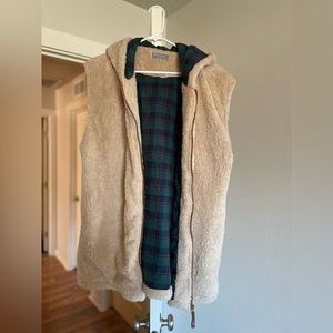 Sherpa plaid vest